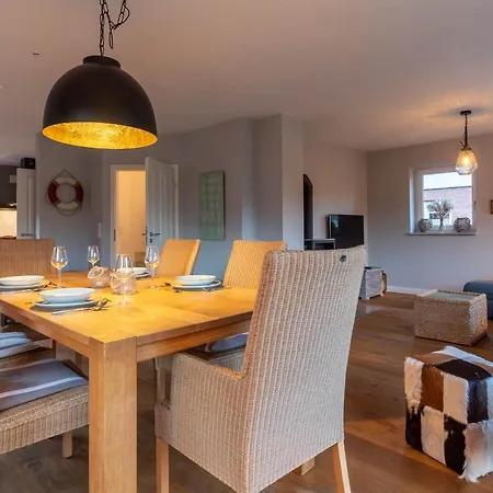 Hotel Einzelhaus Einzelhaus Heimatinsel 4*